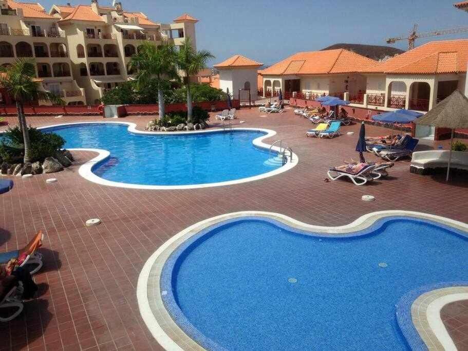 Dinastia B403 By Tenerife Rental & Sales Лос Кристианос Экстерьер фото